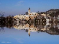 Il lago invernale a Samone